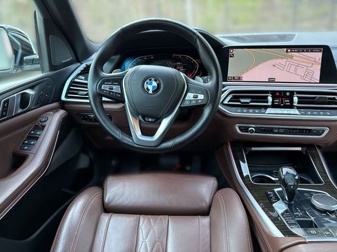 Used 2020 BMW X5 xDrive50i w/ Executive Package image 22