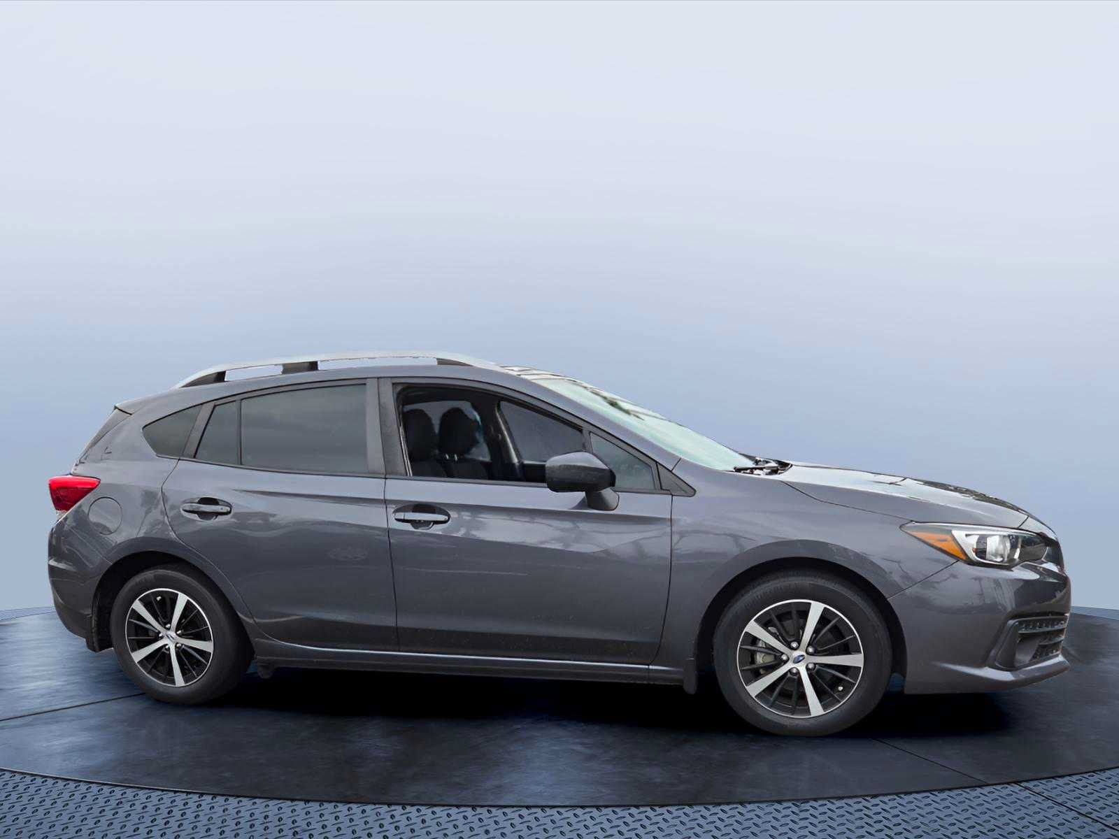 Used 2022 Subaru Impreza 2.0i Premium AWD/4WD image 1