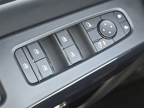 New 2026 Nissan Pathfinder SV FWD image 17