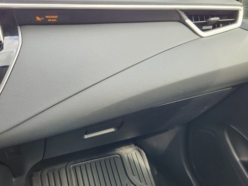 Used 2020 Toyota Corolla LE image 23