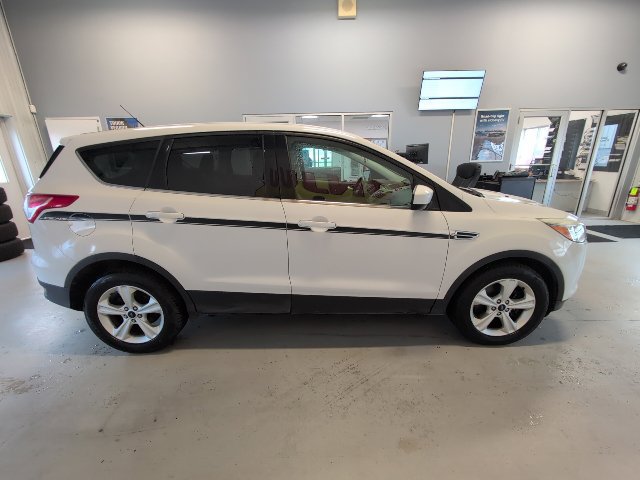 Used 2016 Ford Escape SE AWD/4WD image 6