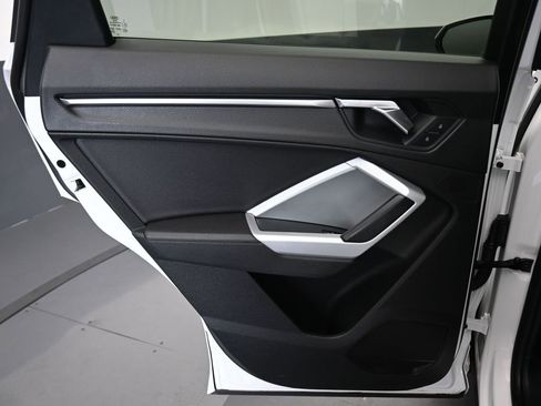 Used 2023 Audi Q3 2.0T Premium image 30