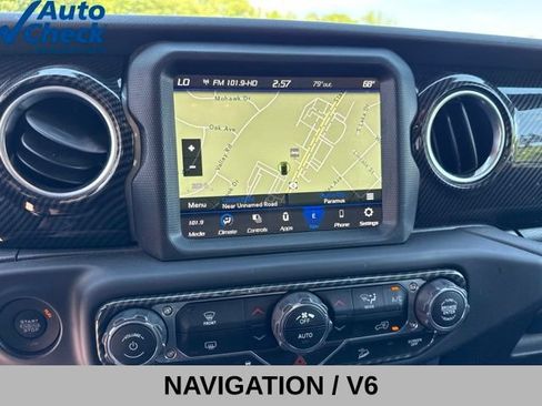 Used 2021 Jeep Wrangler Unlimited Sahara AWD/4WD image 6