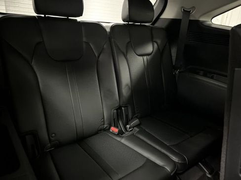 Used 2023 Kia Sorento S w/ Panoramic Sunroof Package image 28