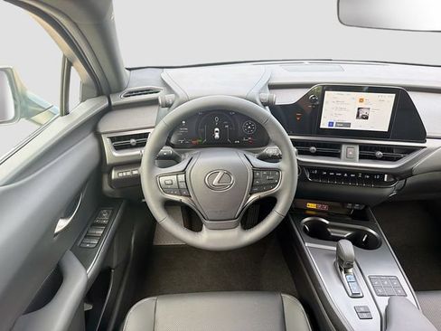 New 2026 Lexus UX 300h FWD image 17