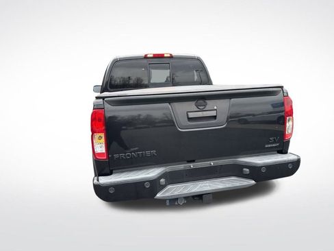 Used 2018 Nissan Frontier SV w/ Value Truck Package image 15