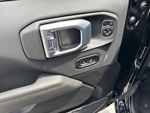 Used 2026 Jeep Gladiator Sport AWD/4WD image 13