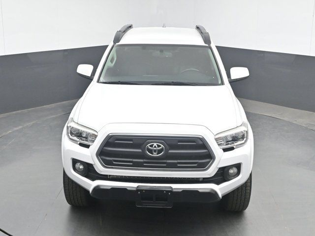 Used 2017 Toyota Tacoma SR5 w/ Tow Package AWD/4WD image 33