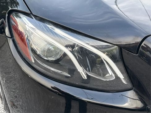 Used 2018 Mercedes-Benz E 300 4MATIC w/ Premium 1 Package image 20