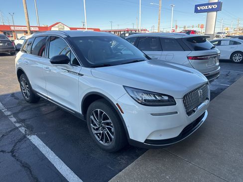 Used 2021 Lincoln Corsair FWD image 4