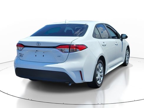 Used 2023 Toyota Corolla LE FWD image 6