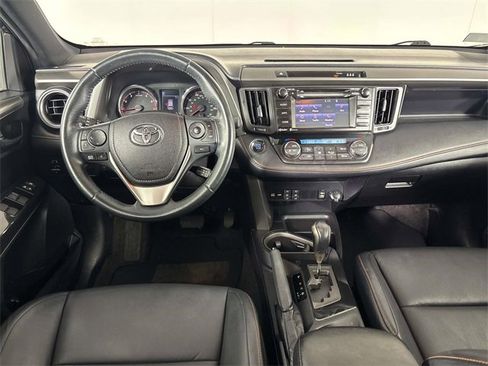Used 2017 Toyota RAV4 SE image 15