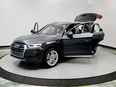 Used 2019 Audi Q5 2.0T Premium Plus w/ Premium Plus Package AWD/4WD image 9