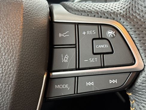 New 2026 Toyota Sienna XLE Woodland Edition AWD/4WD image 27
