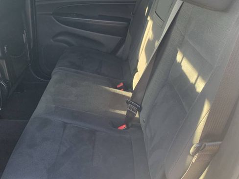 Used 2015 Jeep Grand Cherokee Laredo w/ Quick Order Package 23E RWD image 16