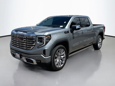 Used 2024 GMC Sierra 1500 Denali w/ Denali Reserve Package AWD/4WD image 3