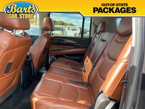 Used 2017 Cadillac Escalade ESV Luxury image 20