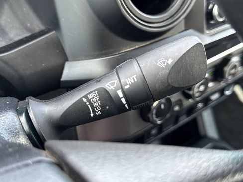 Used 2020 Toyota Tacoma SR image 16