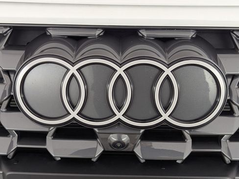 Certified 2025 Audi Q5 Premium w/ Premium Plus AWD/4WD image 28