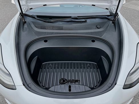 Used 2020 Tesla Model 3 Standard Range Plus image 31