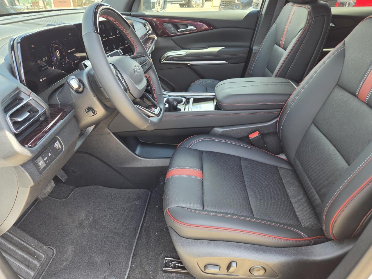 New 2027 Chevrolet Traverse RS FWD image 20