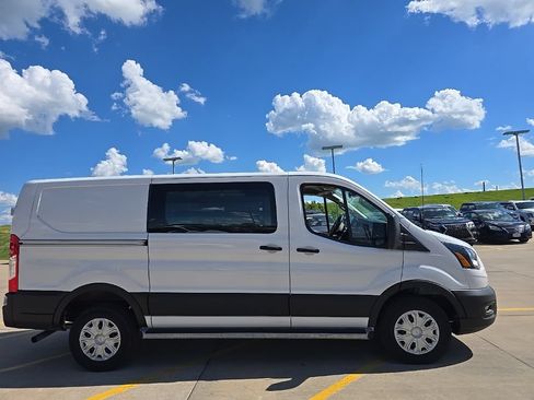 Used 2025 Ford Transit 250 Low Roof w/ Exterior Upgrade Package RWD image 5