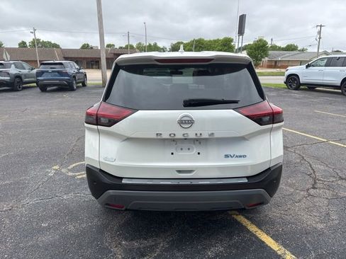 Used 2023 Nissan Rogue SV image 6