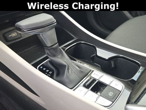 Used 2023 Hyundai Tucson SE image 12