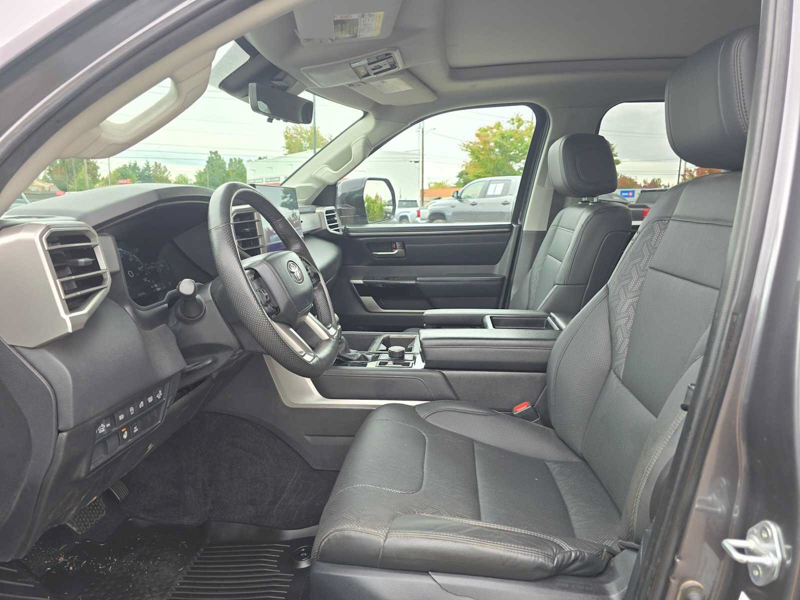 Used 2024 Toyota Tundra Limited AWD/4WD image 22