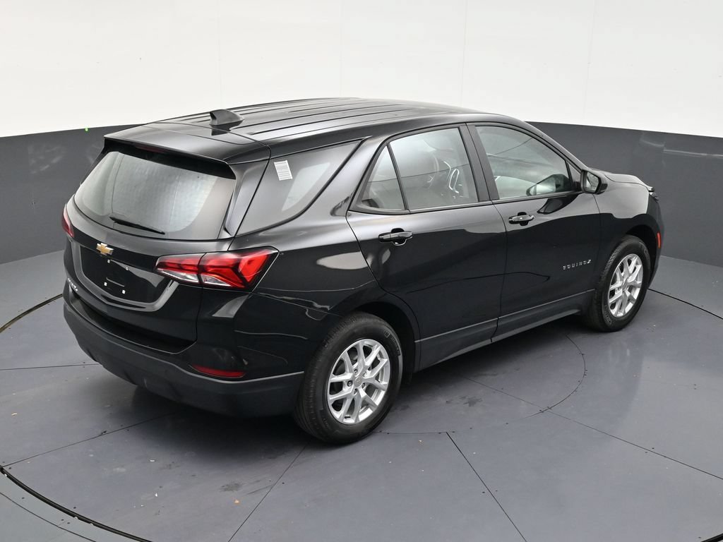 Used 2024 Chevrolet Equinox LS w/ Driver Confidence II Package FWD image 13