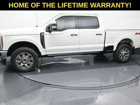 Used 2023 Ford F250 Lariat w/ Lariat Ultimate Package AWD/4WD image 3