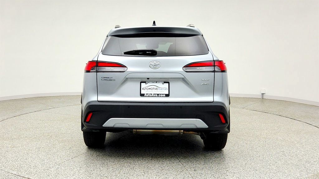 Used 2025 Toyota Corolla Cross XLE w/ Convenience Package AWD/4WD image 6