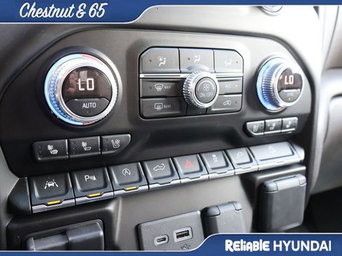 Used 2019 GMC Sierra 1500 SLT w/ SLT Premium Plus Package AWD/4WD image 36