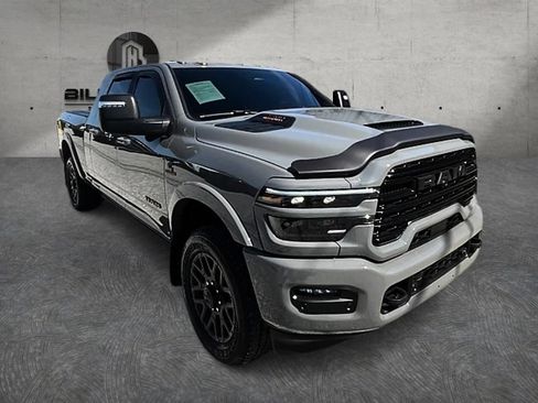 Used 2026 RAM 2500 Limited AWD/4WD image 3