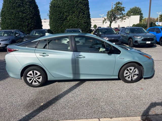 Used 2018 Toyota Prius Two w/ Prius Two Safety Plus Package FWD image 3