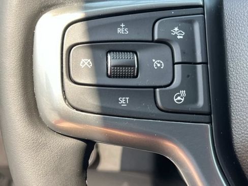 Used 2023 Chevrolet Silverado 1500 LT Trail Boss w/ LT Trail Boss Premium Package AWD/4WD image 34