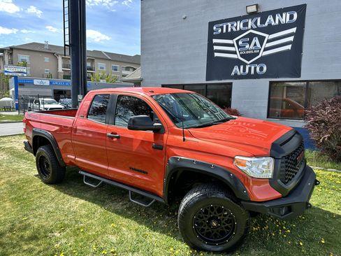 Used 2017 Toyota Tundra SR5 w/ TRD Off Road Package image 2