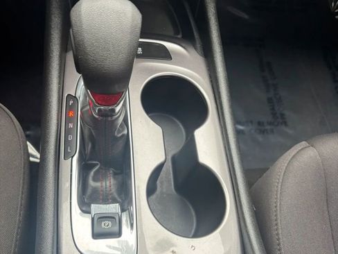 Used 2022 Chevrolet Malibu RS FWD image 19