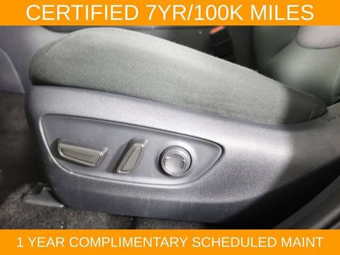 Used 2024 Toyota RAV4 XLE AWD/4WD image 39