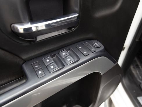 Used 2019 Chevrolet Silverado 2500 LT AWD/4WD image 15