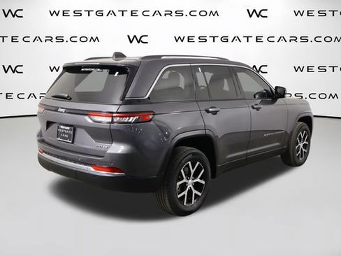 Used 2023 Jeep Grand Cherokee Limited RWD image 54