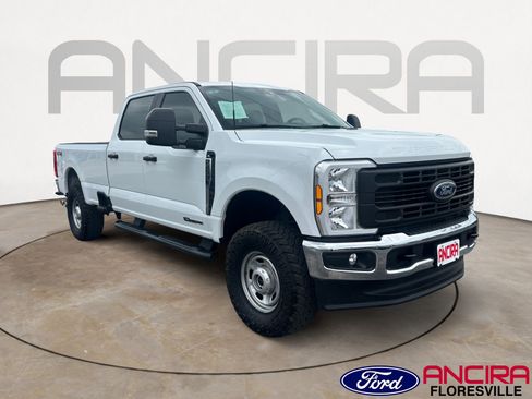 Used 2025 Ford F250 XL AWD/4WD image 1