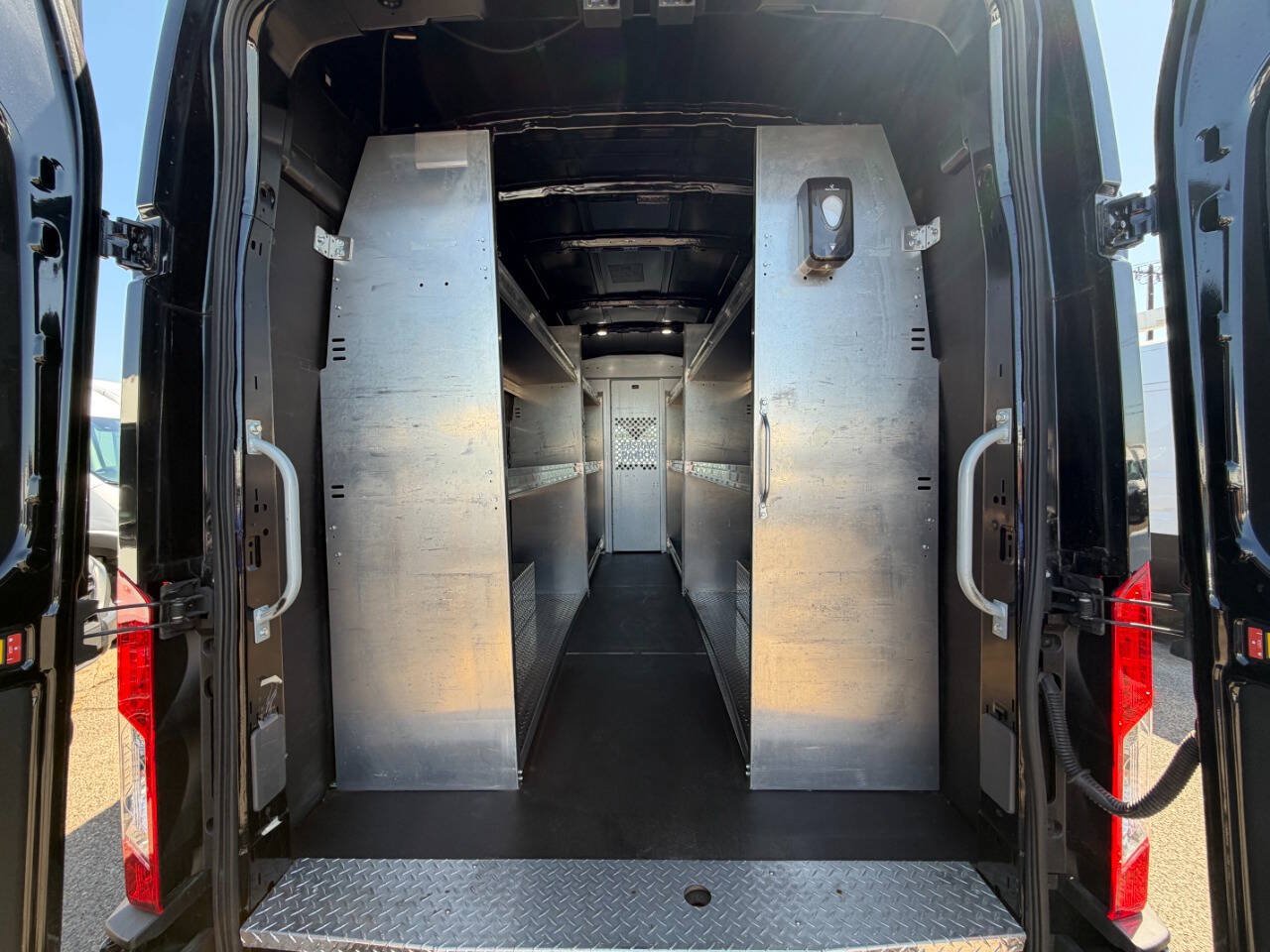Used 2023 Ford Transit 250 148 High Roof Extended w/ Load Area Protection Package RWD image 29