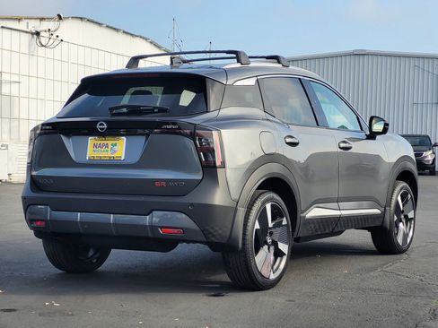 New 2026 Nissan Kicks SR w/ Cold Weather Package image 5