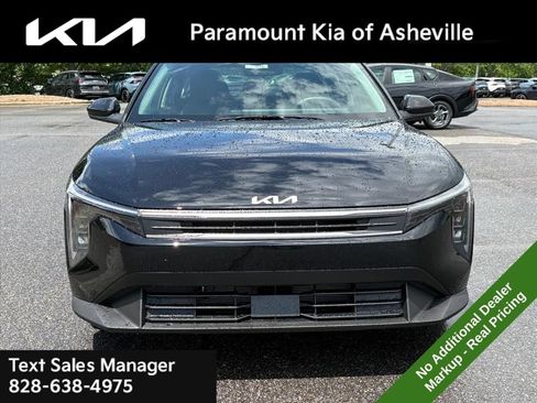 New 2026 Kia K4 FWD image 2