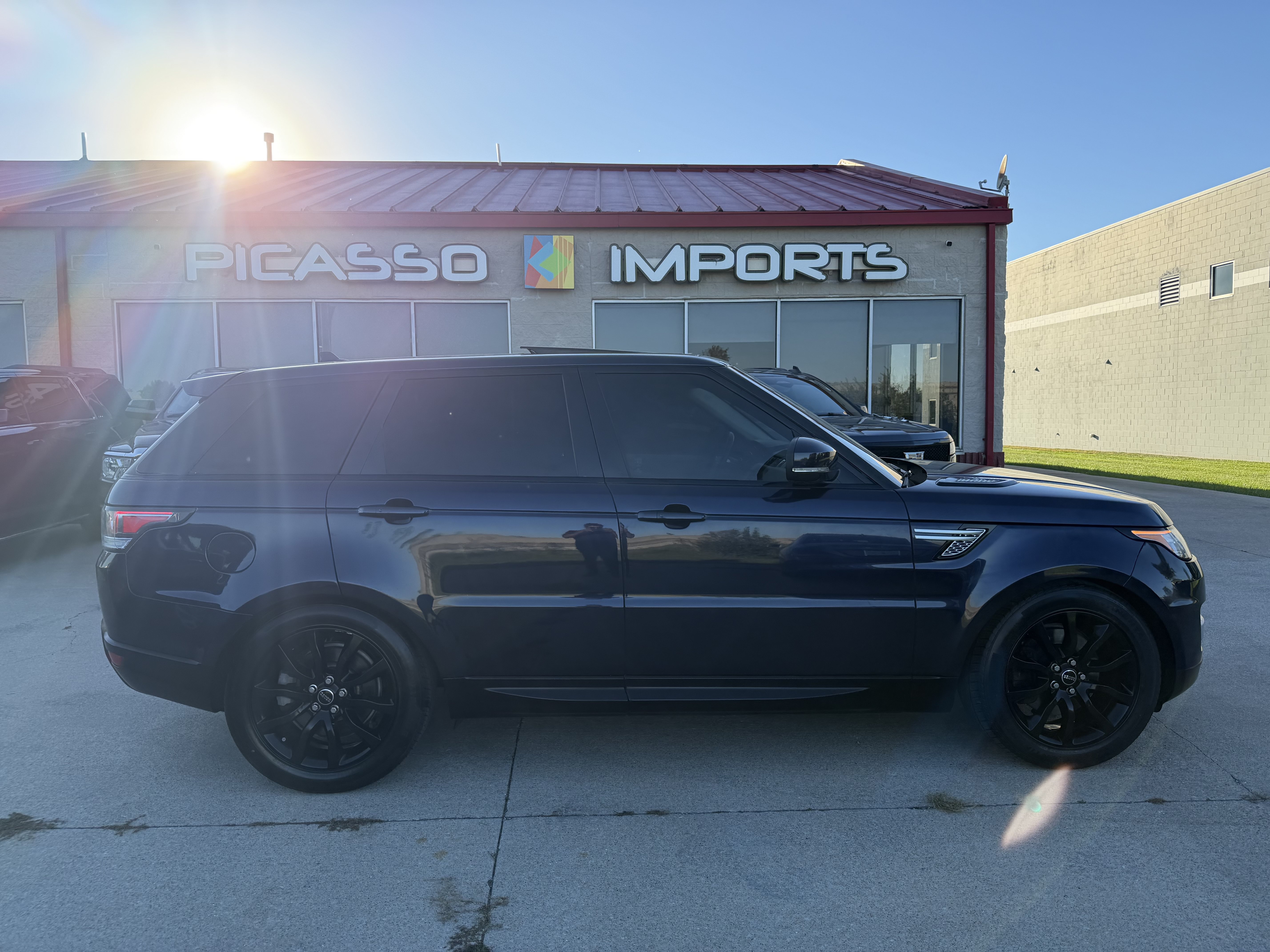 Used 2016 Land Rover Range Rover Sport HSE AWD/4WD image 3