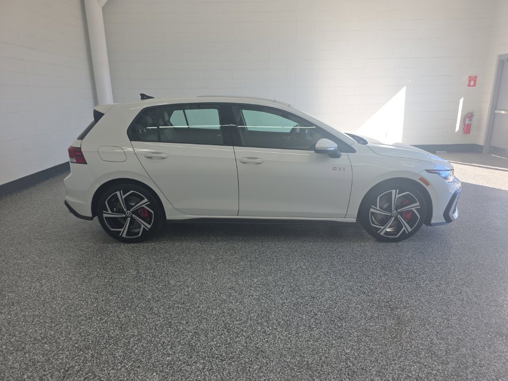 New 2026 Volkswagen GTI SE FWD image 6