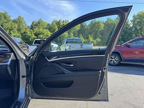 Used 2015 BMW 528i Sedan RWD image 13