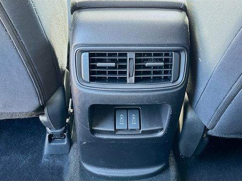 Used 2018 Honda CR-V EX image 30