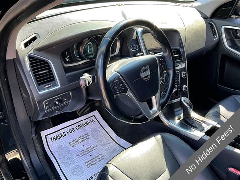 Used 2015 Volvo XC60 T6 Platinum AWD/4WD image 12